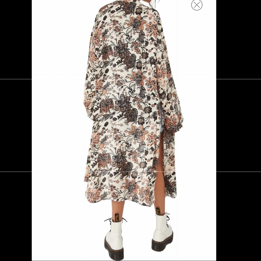 NWOT Free People Play It Cool Printed Kimono - Picture 2 of 4